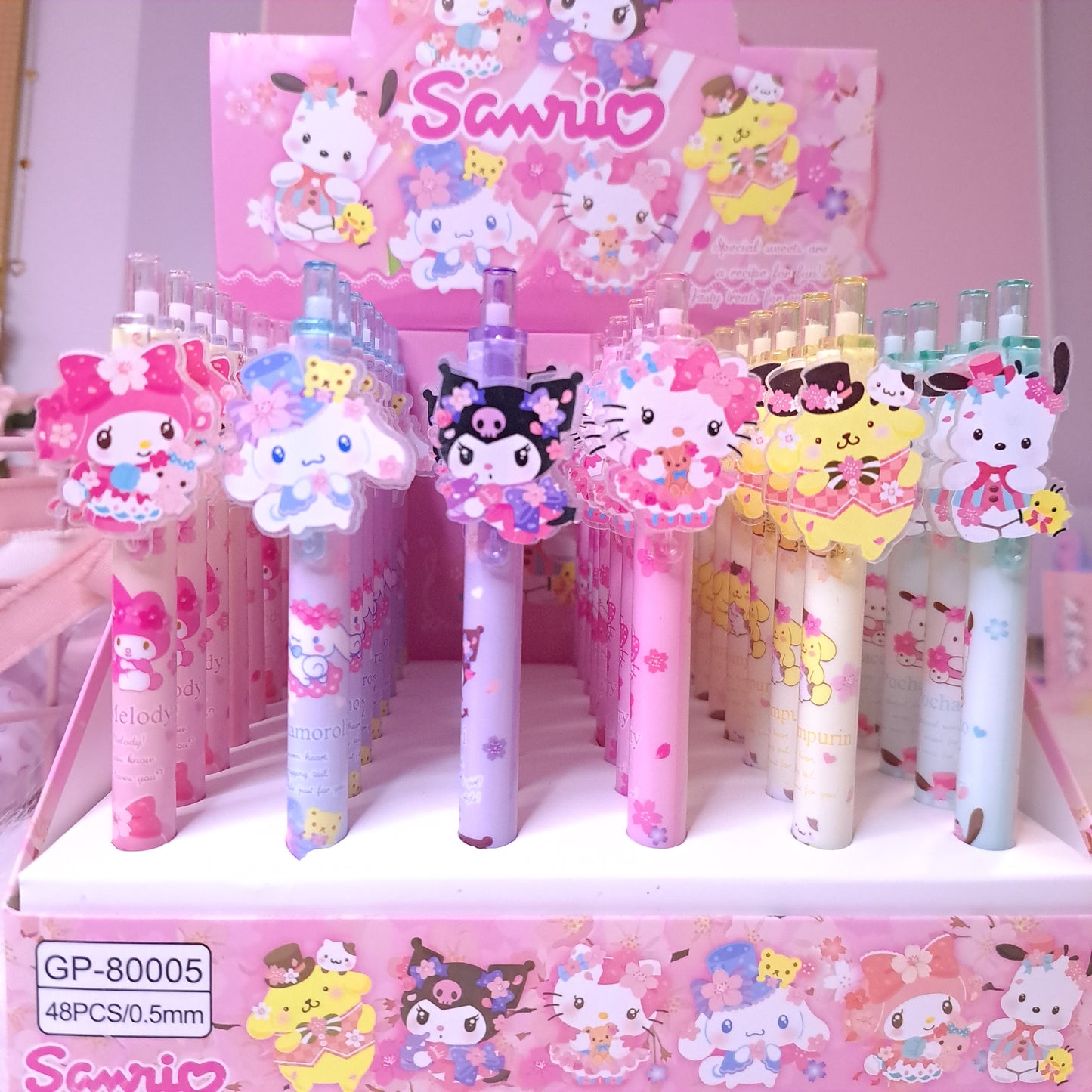 Z) 🌸 Stylo Sanrio charm acrylique 🌸